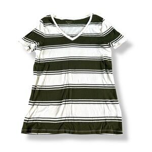 [Merona] Green and White V-neck Tee